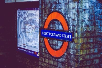 Muoviti a Londra: Tube, Bus e l'Arte di Viaggiare Senza Stress