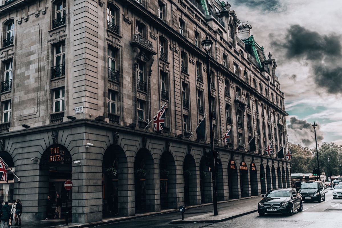 Winchester Hotel London exterior
