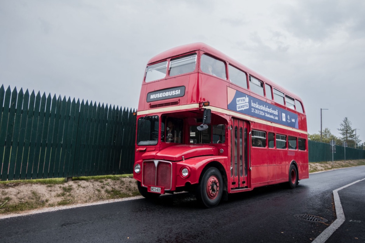 Tour bus in Cotteswold